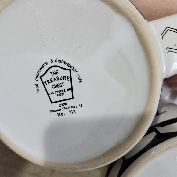 The Treasure Chest Vintage Mugs ! - Picture 8 of 8